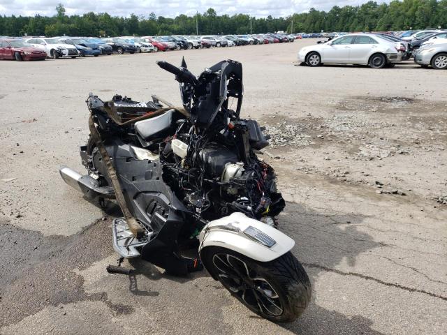 Can-am Spyder roa (2020)