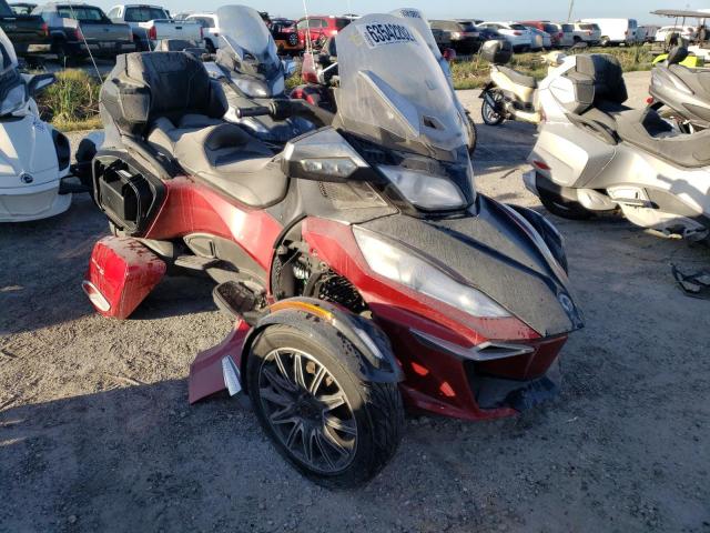 Can-am Spyder roa (2015)