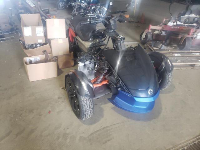 Can-am Spyder roa (2015)