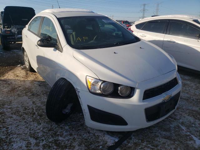 Chevrolet Sonic ls (2013)