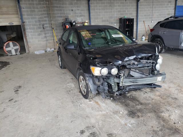 Chevrolet Sonic ls (2013)