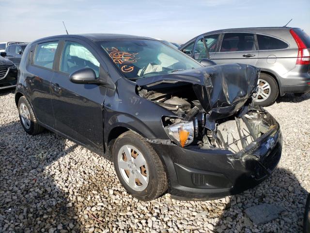 Chevrolet Sonic ls (2013)