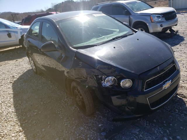 Chevrolet Sonic ls (2013)