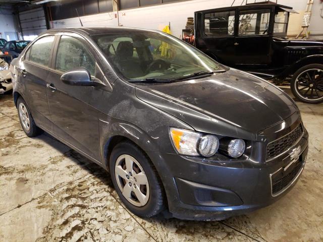 Chevrolet Sonic ls (2014)