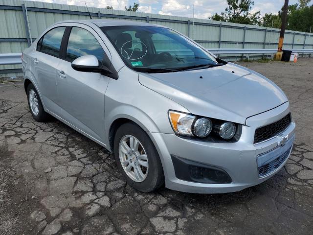 Chevrolet Sonic ls (2012)
