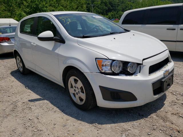 Chevrolet Sonic ls (2013)