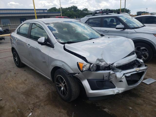 Chevrolet Sonic ls (2014)