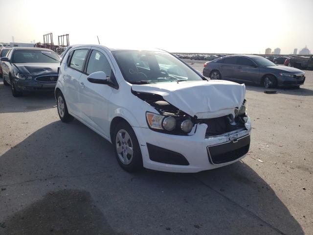 Chevrolet Sonic ls (2016)