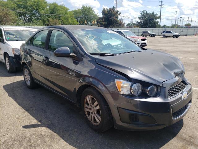 Chevrolet Sonic ls (2012)