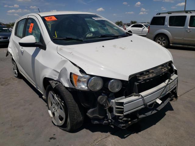 Chevrolet Sonic ls (2015)