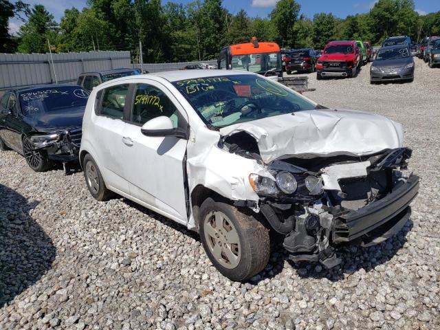 Chevrolet Sonic ls (2016)