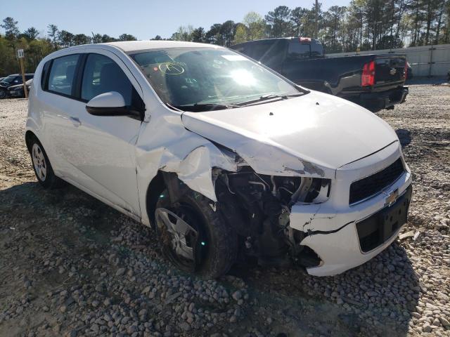 Chevrolet Sonic ls (2016)