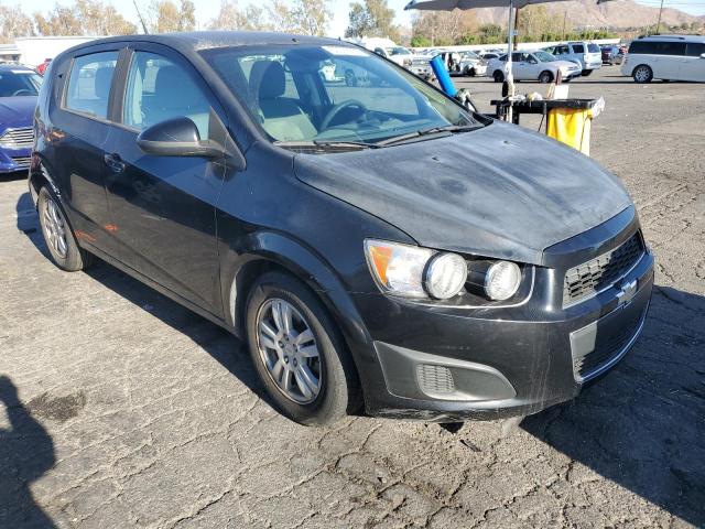Chevrolet Sonic ls (2012)