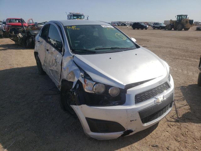 Chevrolet Sonic ls (2015)