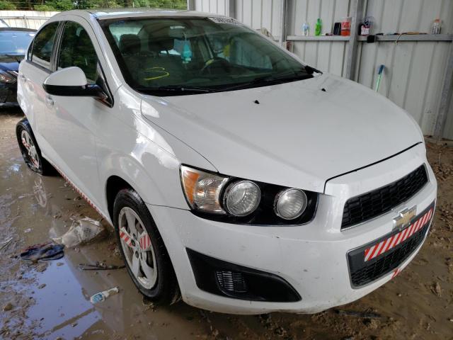 Chevrolet Sonic ls (2015)