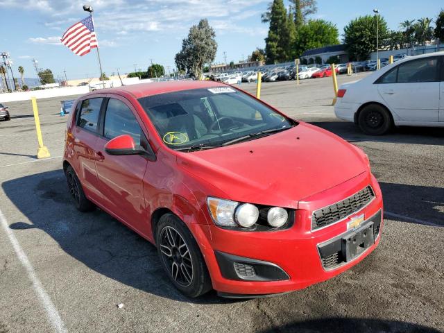 Chevrolet Sonic ls (2013)