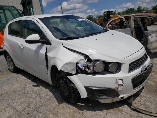 Chevrolet Sonic ls (2013)