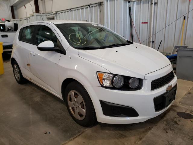 Chevrolet Sonic ls (2014)