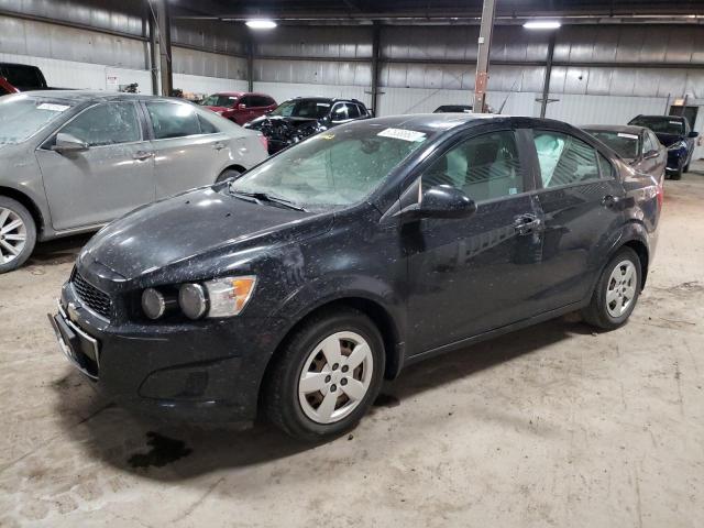 Chevrolet Sonic ls (2013)