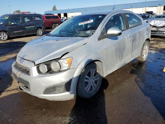 Chevrolet Sonic ls (2012)