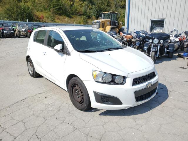 Chevrolet Sonic ls (2013)