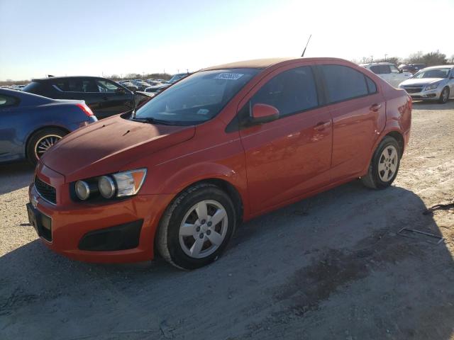 Chevrolet Sonic ls (2013)
