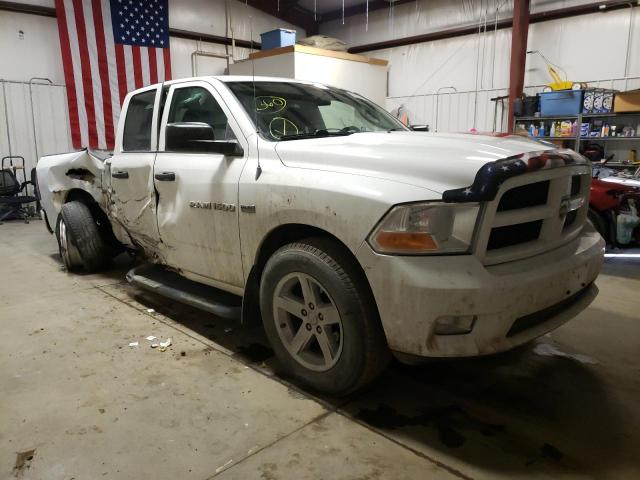 Dodge Ram 1500 s (2012)