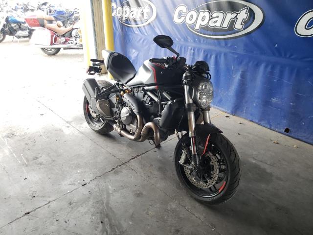 Ducati Monster 82 (2021)