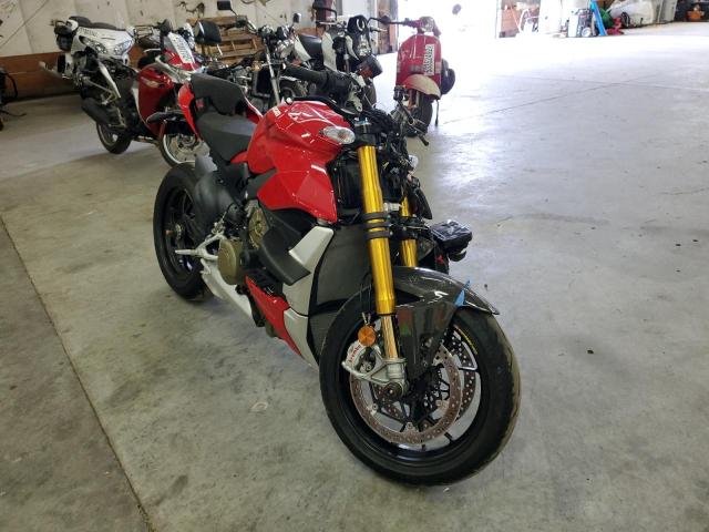 Ducati Streetfigh (2021)