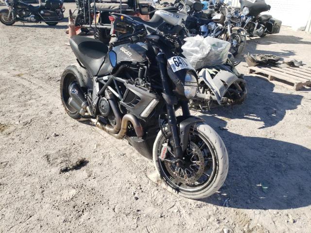 Ducati Diavel (2011)