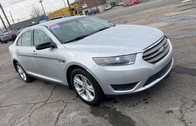 Ford Taurus se (2018)