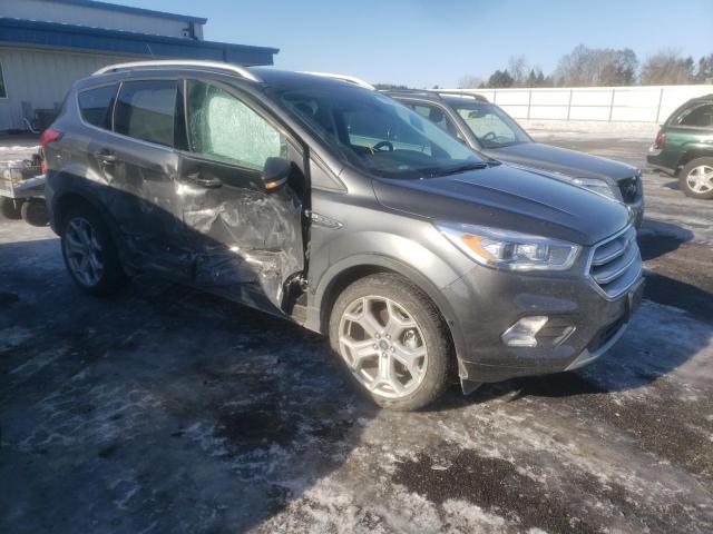 Ford Escape tit (2019)
