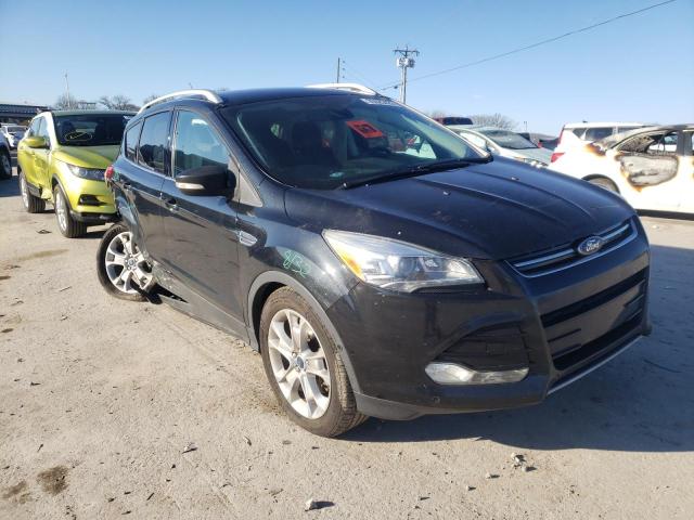 Ford Escape tit (2015)