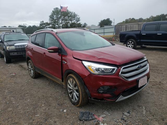Ford Escape tit (2017)