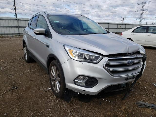 Ford Escape tit (2017)