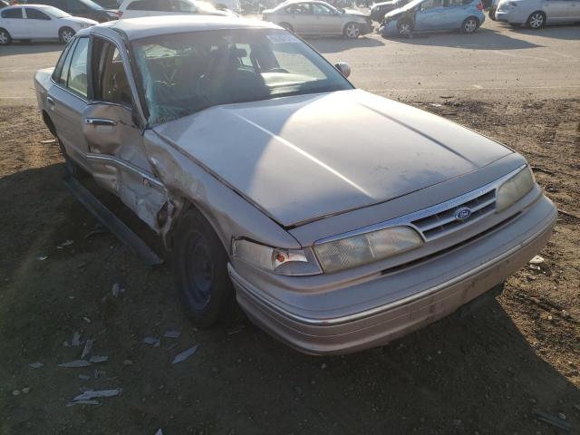 Ford Crown vict (1997)