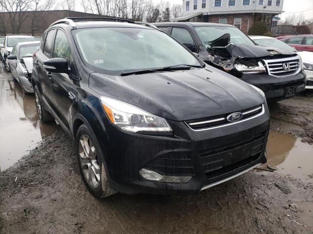 Ford Escape tit (2016)