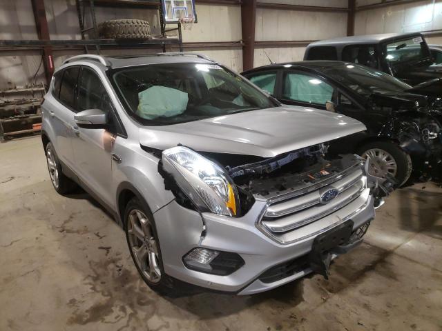 Ford Escape tit (2017)