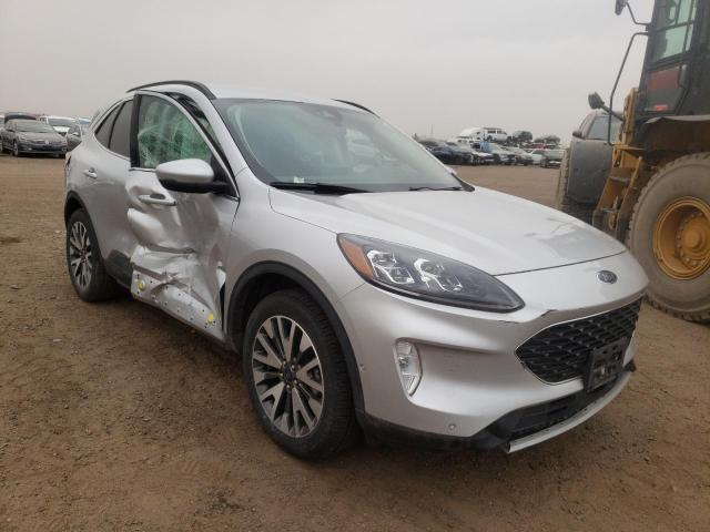 Ford Escape tit (2020)