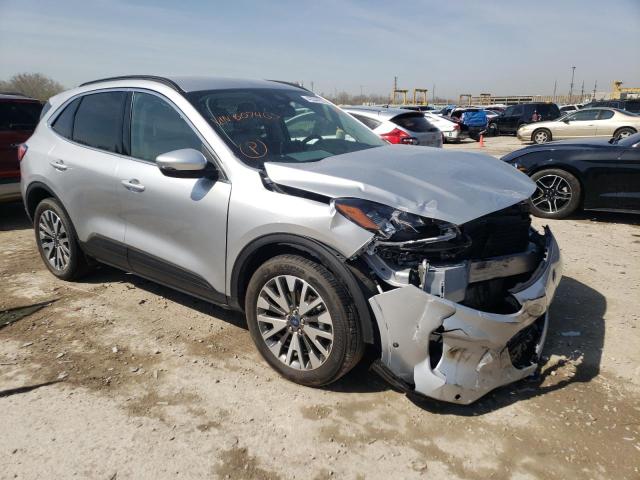 Ford Escape tit (2020)