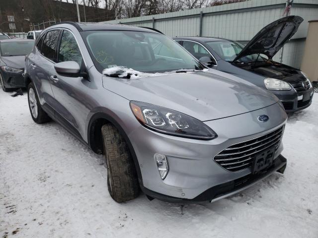 Ford Escape tit (2021)