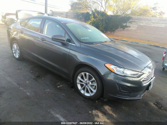 Ford Fusion hybrid (2020)
