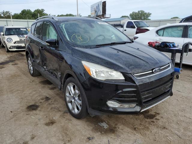 Ford Escape tit (2016)
