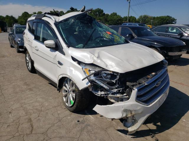 Ford Escape tit (2017)