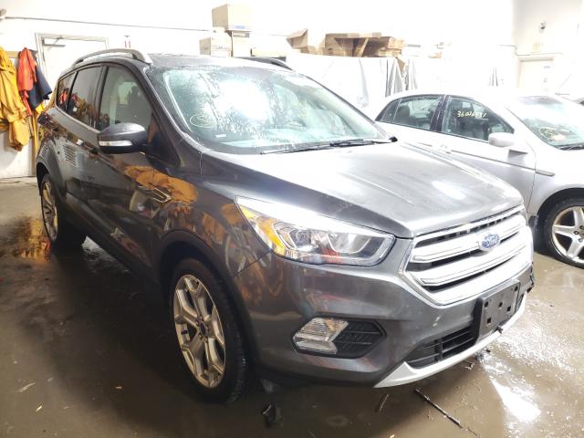 Ford Escape tit (2017)
