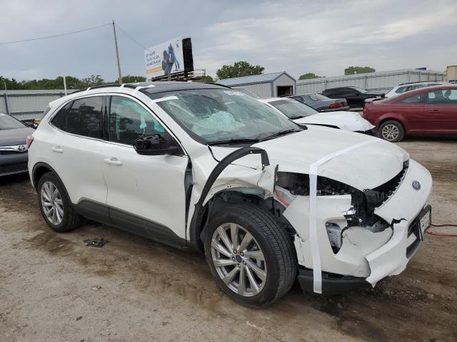 Ford Escape tit (2022)