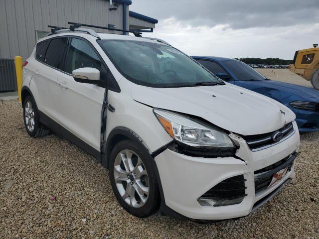 Ford Escape tit (2014)