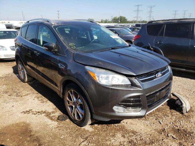 Ford Escape tit (2016)