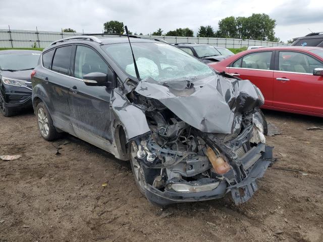 Ford Escape tit (2016)