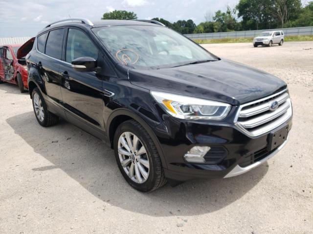 Ford Escape tit (2017)